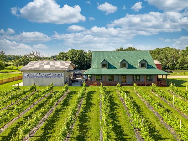22200 W 6 Mile ROAD, Franksville, WI 53126