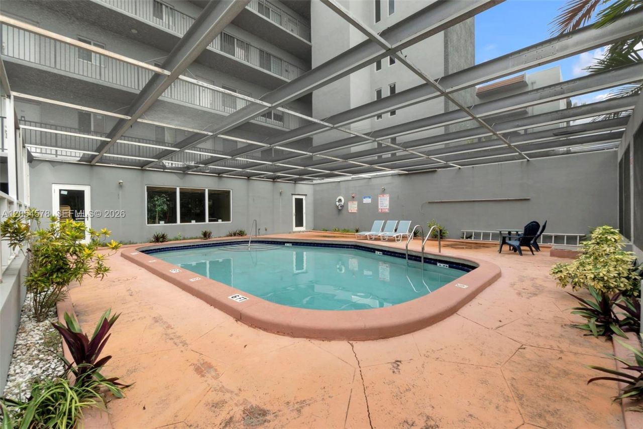 900 SW 84th Ave , Unit 412A, Miami, FL 33144 Photo