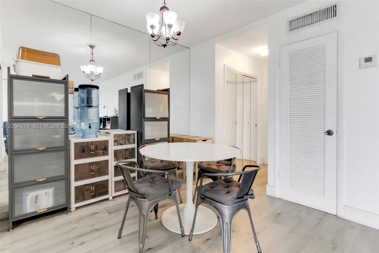 900 SW 84th Ave , Unit 412A, Miami, FL 33144 Photo
