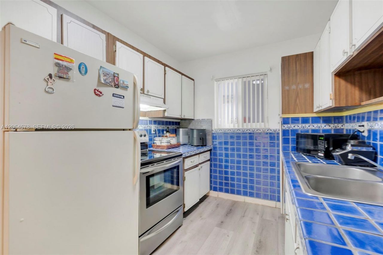 900 SW 84th Ave , Unit 412A, Miami, FL 33144 Photo