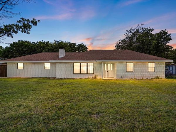 608 S Colorado Street, Whitney, TX 76692