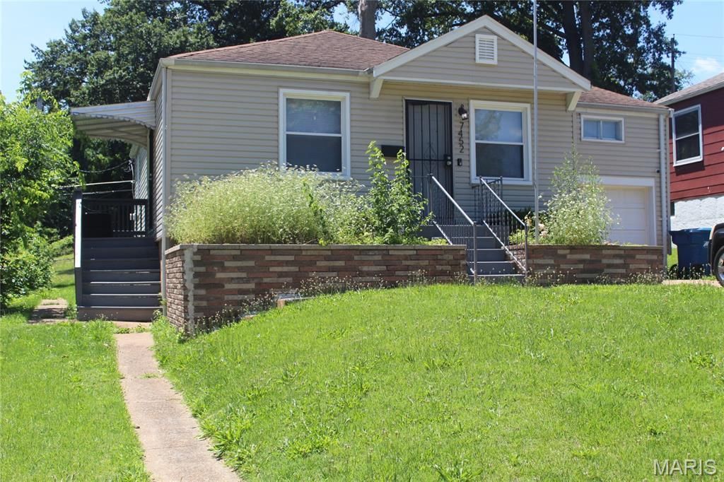 7452 Esterbrook Drive , Saint Louis, MO 63136 Main Photo