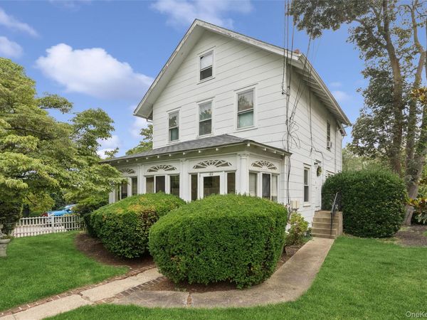49 Clinton Avenue, Huntington, NY 11743