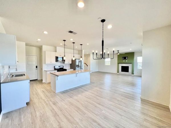 7260 Wembley, San Diego, CA 92120