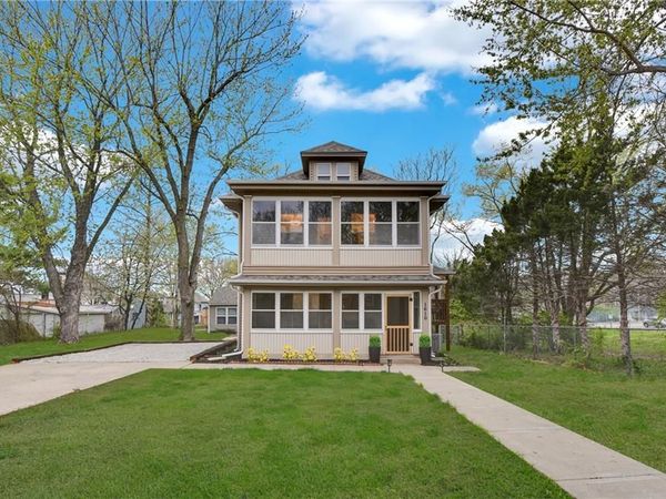 1610 S Northern Boulevard, Independence, MO 64052