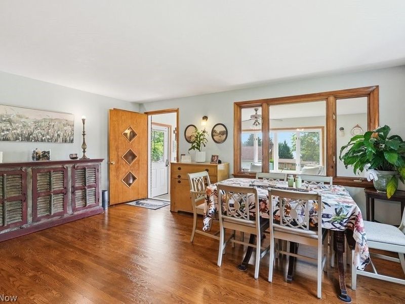 1114 Fiesta Road SW, Dellroy, OH 44620 Photo 10