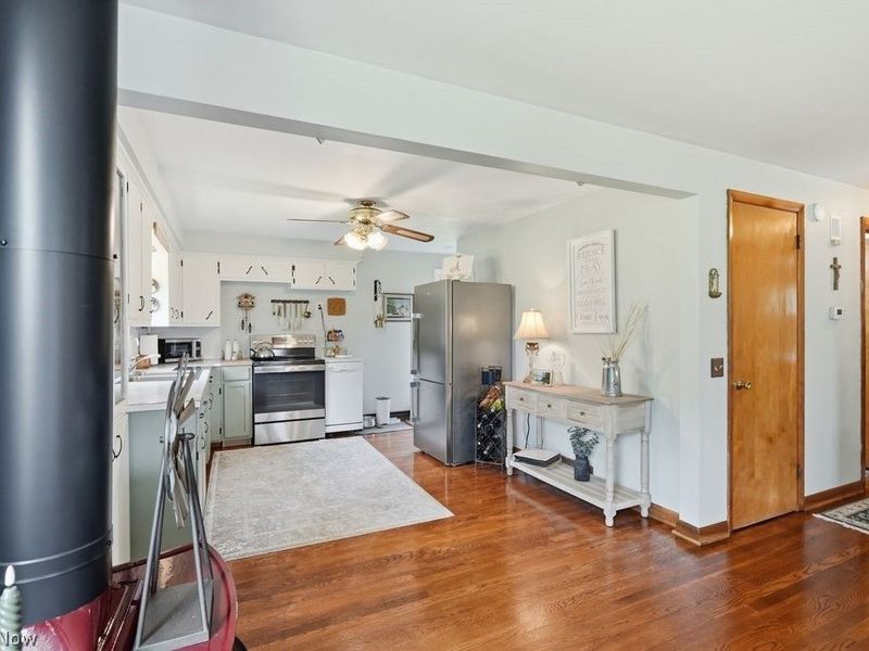 1114 Fiesta Road SW, Dellroy, OH 44620 Photo 12