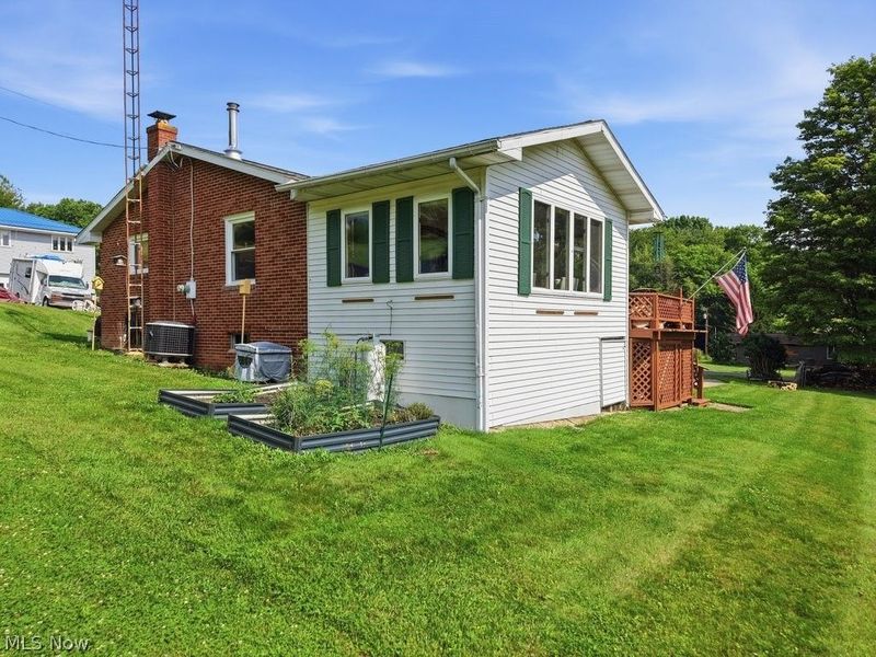 1114 Fiesta Road SW, Dellroy, OH 44620 Photo 33