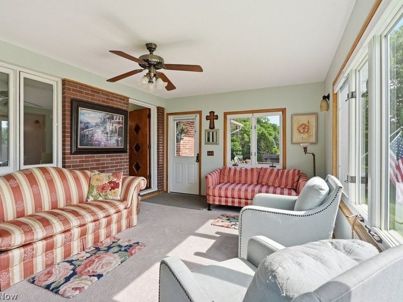 1114 Fiesta Road SW, Dellroy, OH 44620 Photo 6