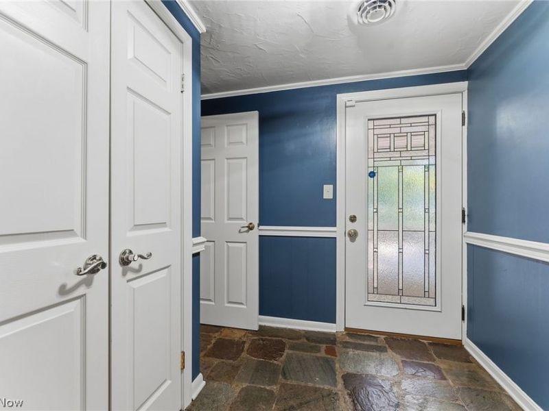 981 Worton Park Drive, Mayfield Village, OH 44143 Photo 12