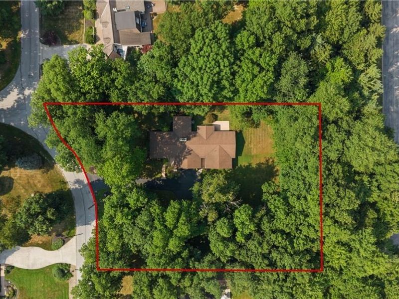 981 Worton Park Drive, Mayfield Village, OH 44143 Photo 2