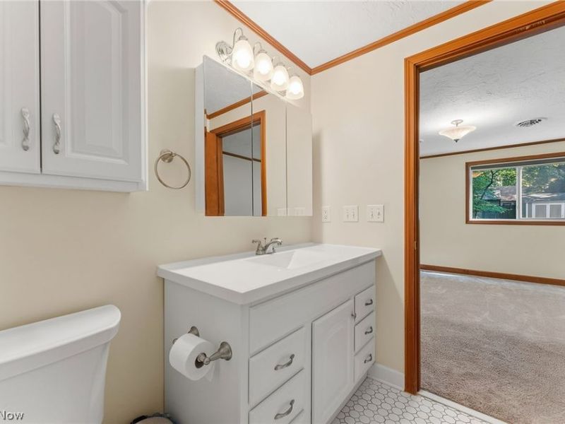 981 Worton Park Drive, Mayfield Village, OH 44143 Photo 29