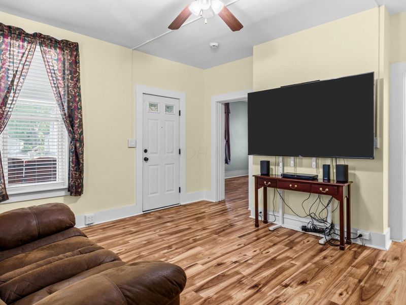 209 W High Street , London, OH 43140 Photo 10