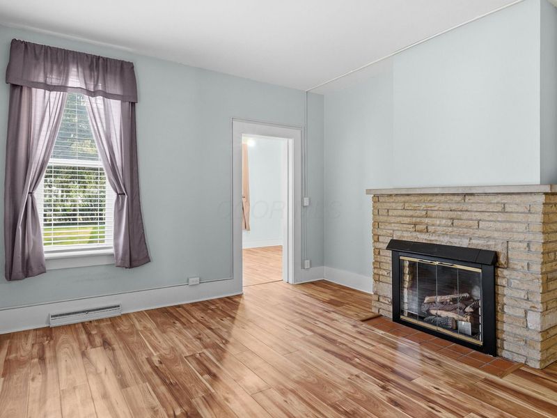 209 W High Street , London, OH 43140 Photo 14
