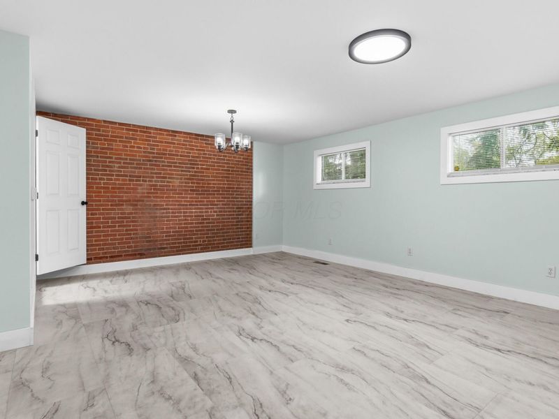 209 W High Street , London, OH 43140 Photo 32