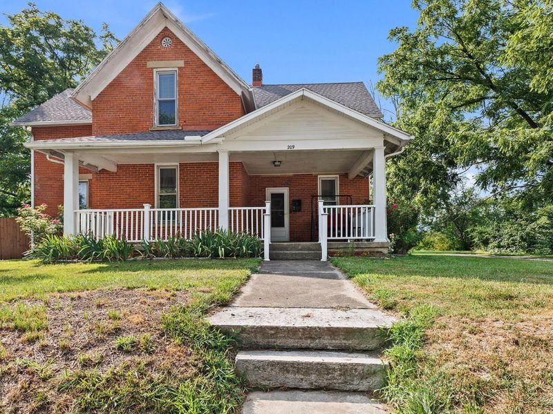 209 W High Street , London, OH 43140 Photo 4
