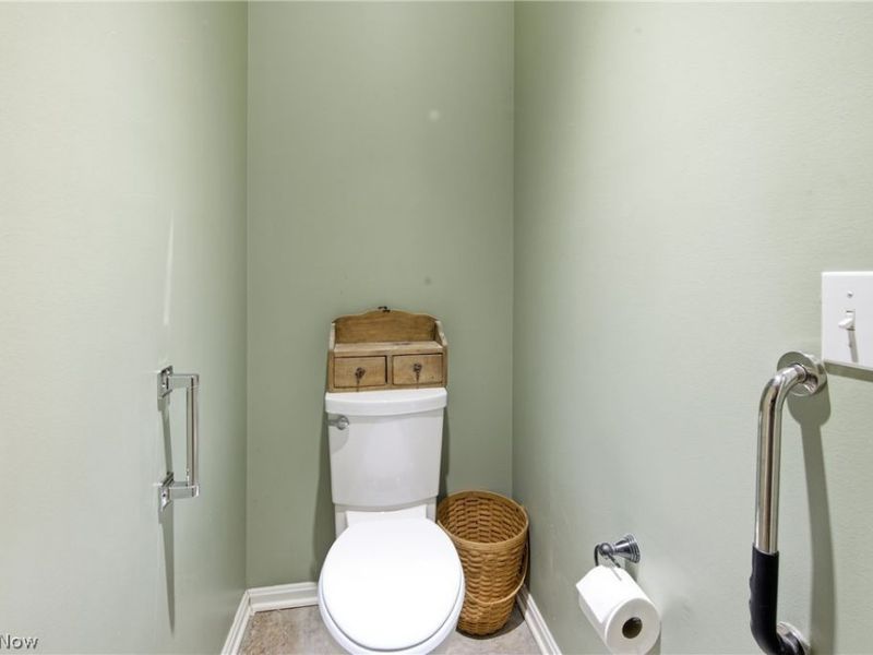 349 Springbrook Circle, Elyria, OH 44035 Photo 23