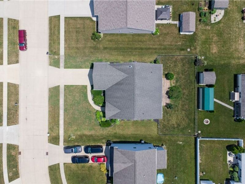 349 Springbrook Circle, Elyria, OH 44035 Photo 7