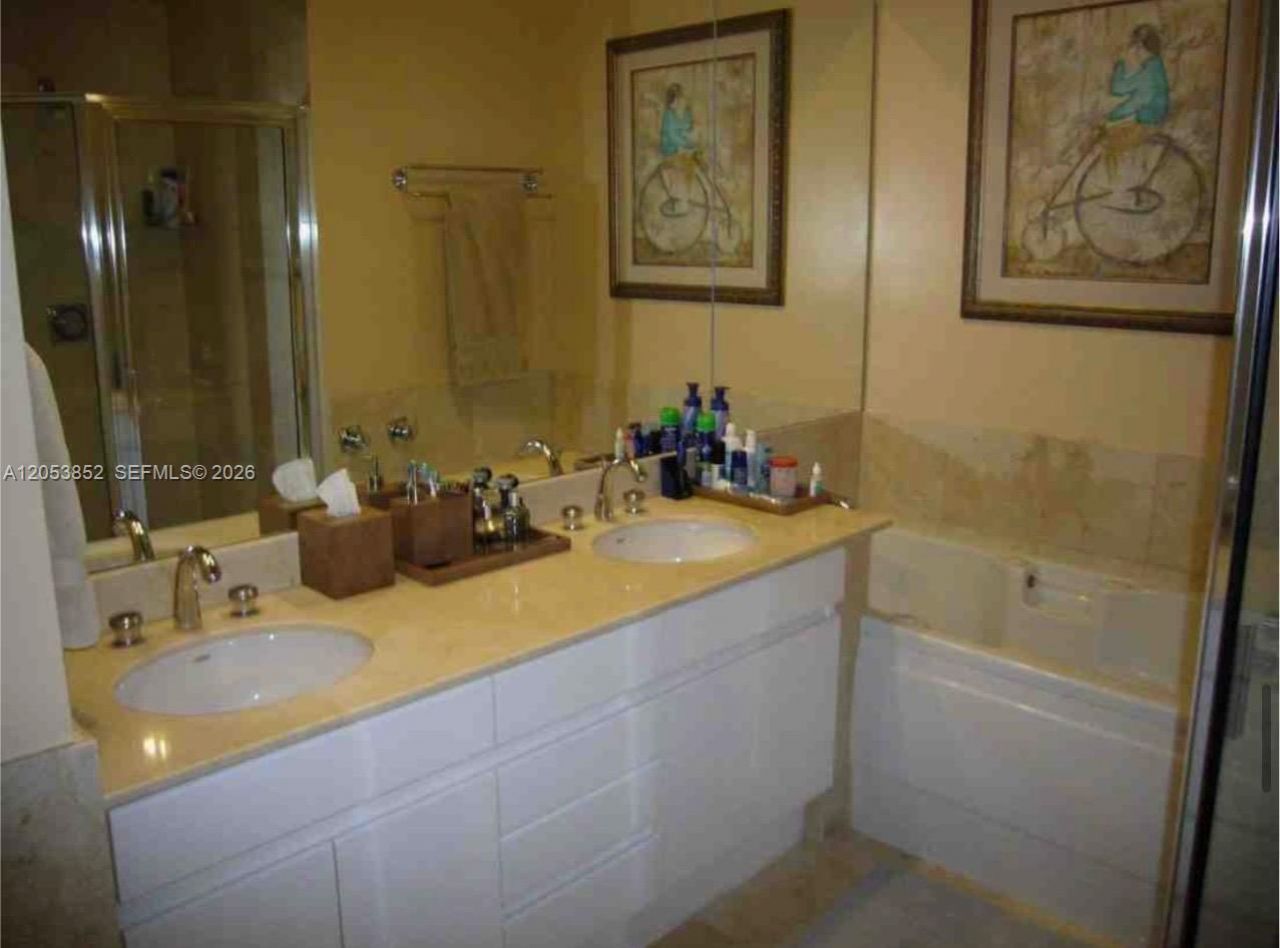 808 Brickell Key Dr , Unit 606, Miami, FL 33131 Photo