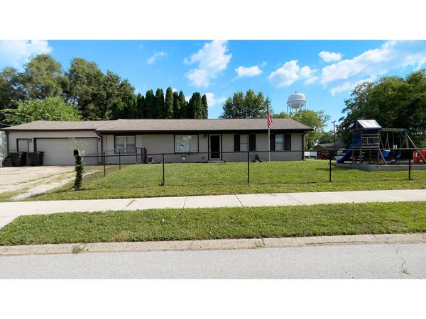 11 Sunset Manor, Mooresville, IN 46158