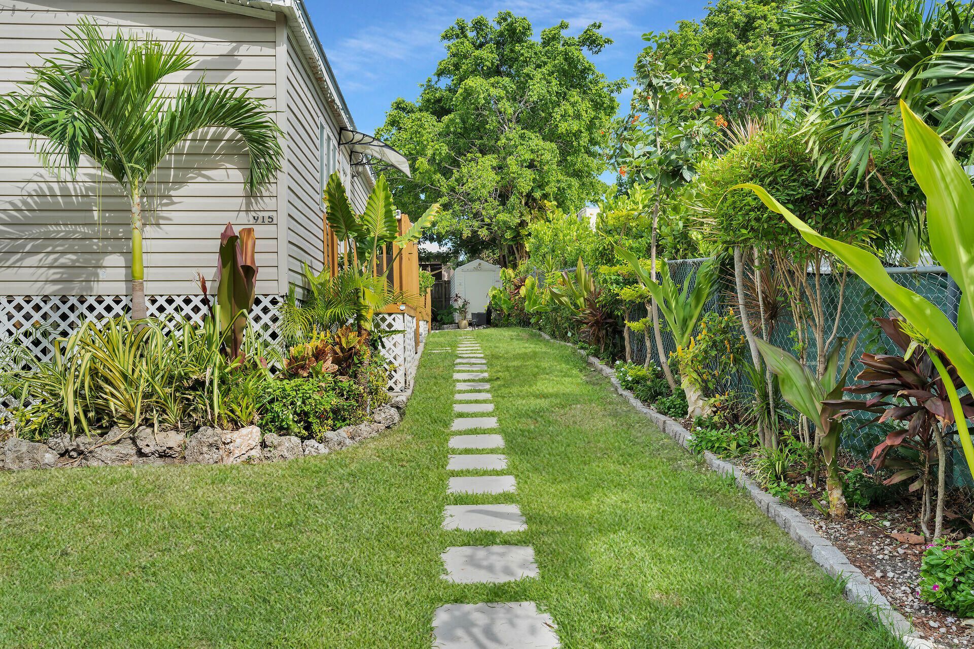 915 Plantation Road, Key Largo, FL 33037 Photo