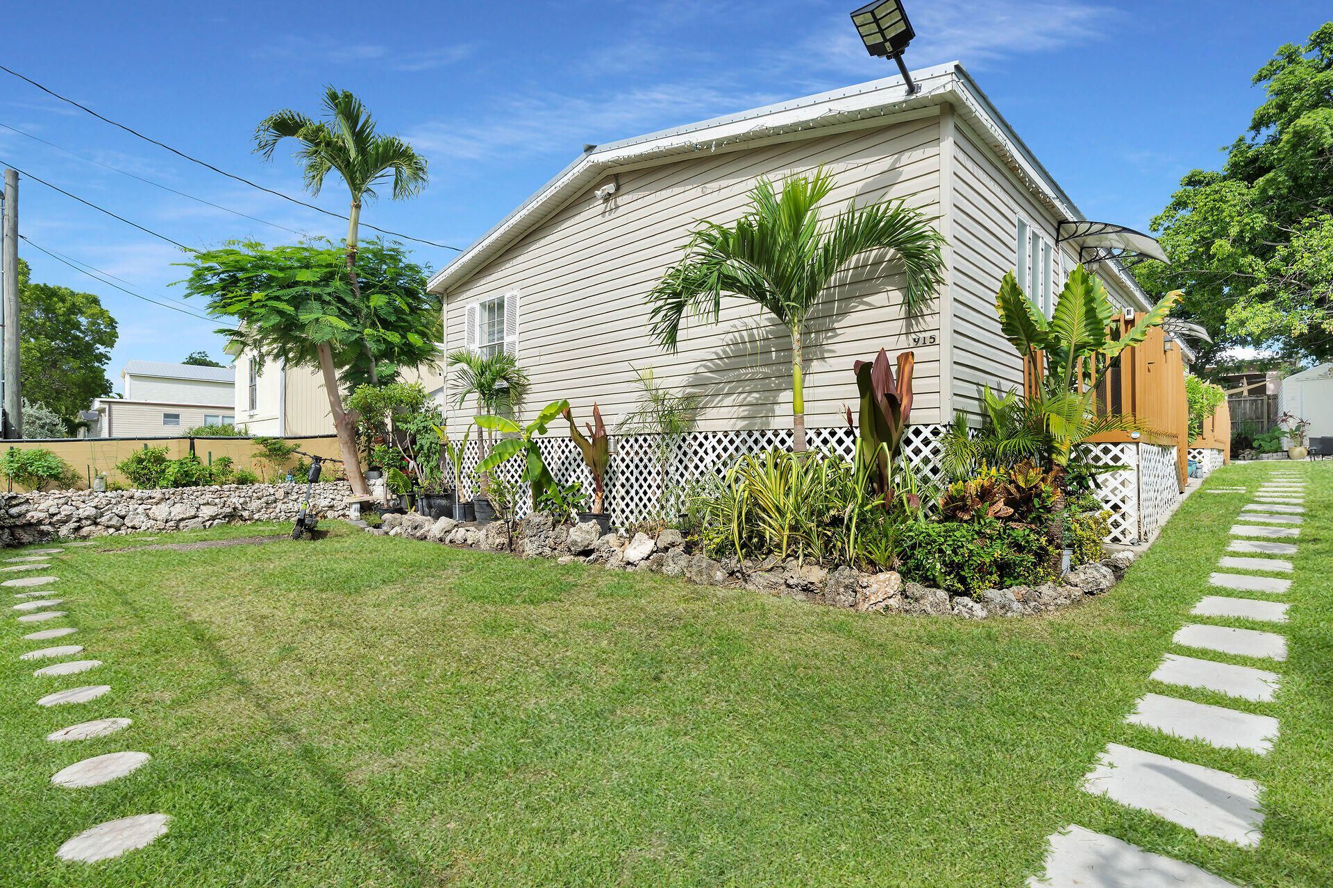 915 Plantation Road, Key Largo, FL 33037 Photo