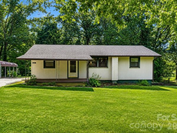 43 Open Valley Road, Marion, NC 28752