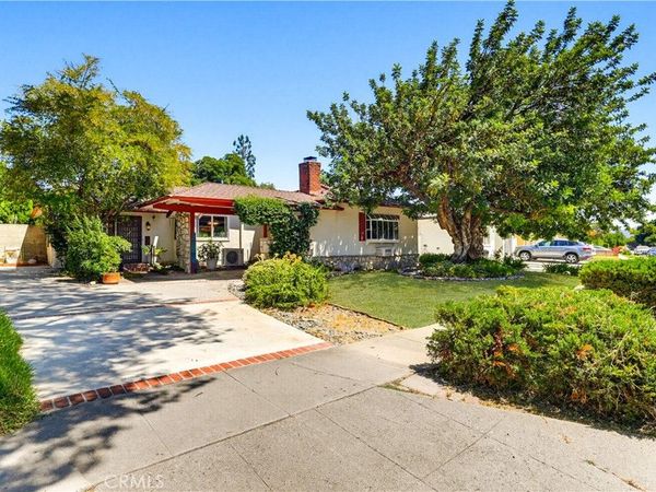 7508 Paso Robles Avenue, Lake Balboa, CA 91406