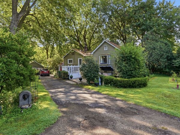 937 Elsie Avenue , Gurnee, IL 60031