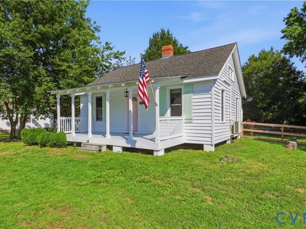 1252 Eubanks Road , Dunnsville, VA 22454