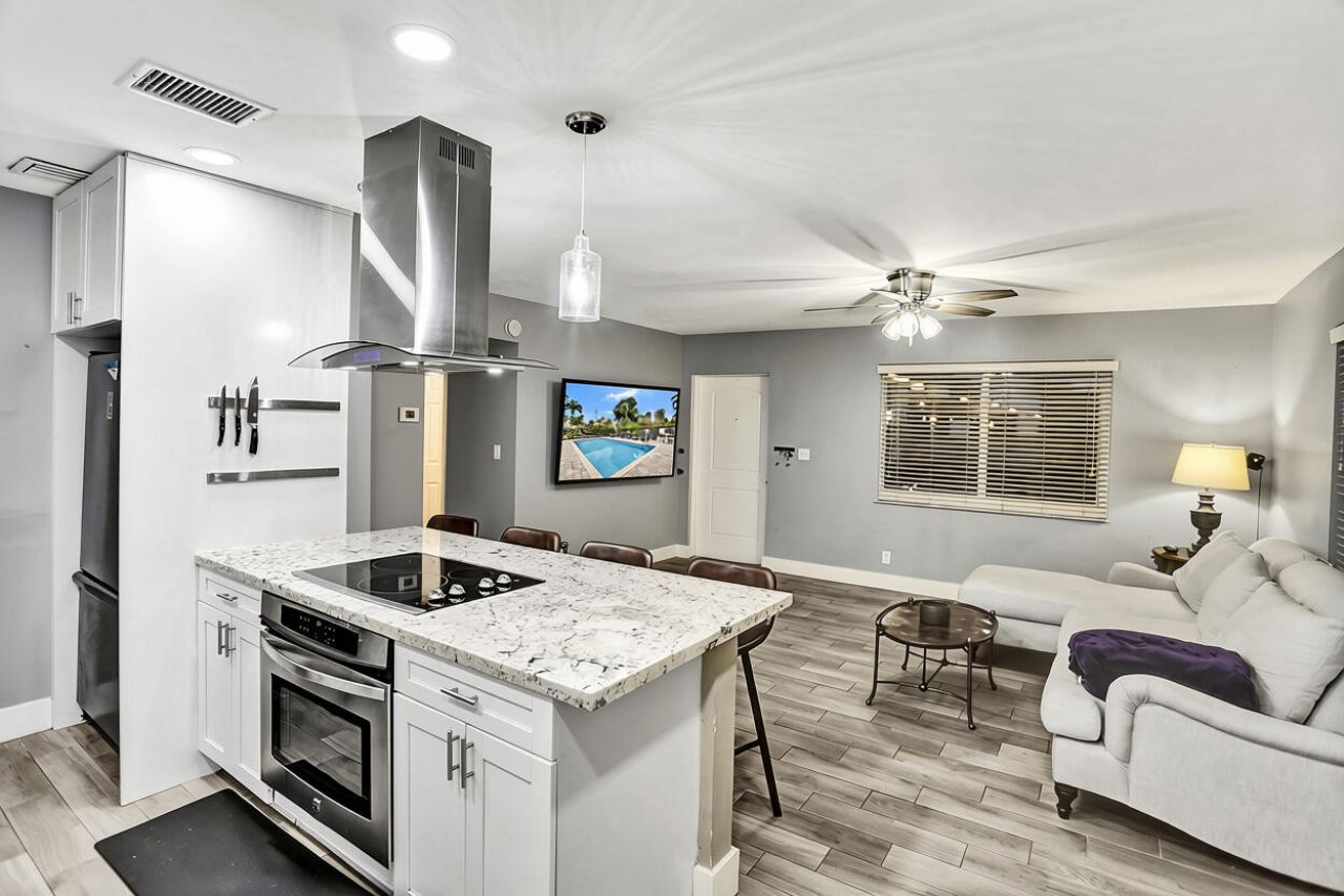 600 NE 7th Avenue, Unit 8, Fort Lauderdale, FL 33304 Photo