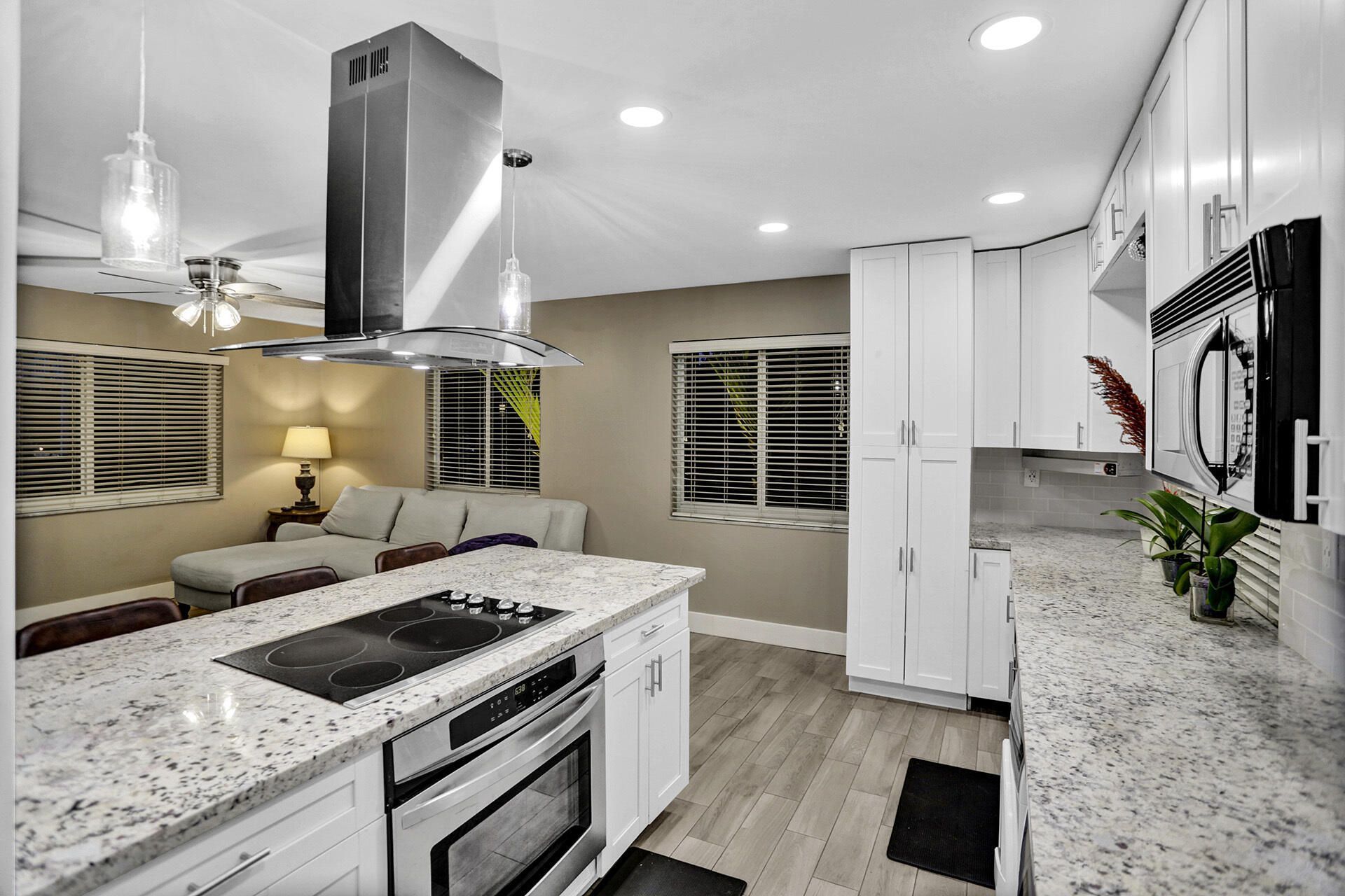600 NE 7th Avenue, Unit 8, Fort Lauderdale, FL 33304 Photo