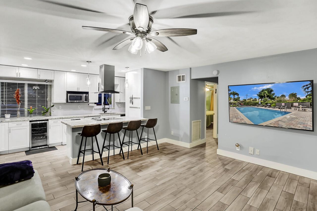 600 NE 7th Avenue, Unit 8, Fort Lauderdale, FL 33304 Photo