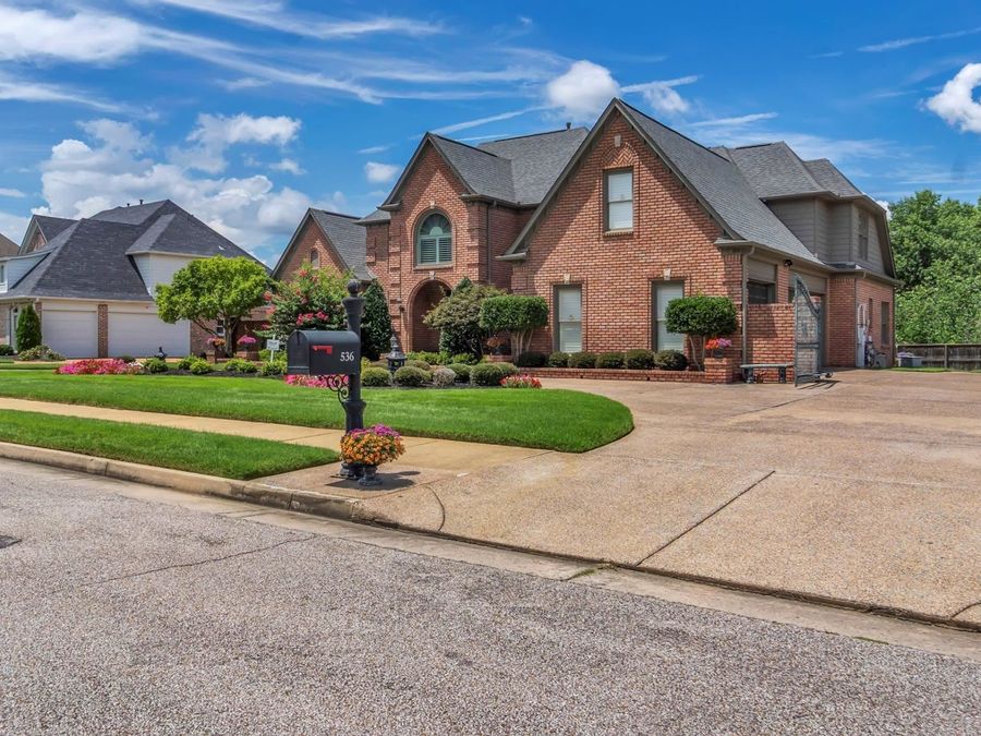 Property Image 4