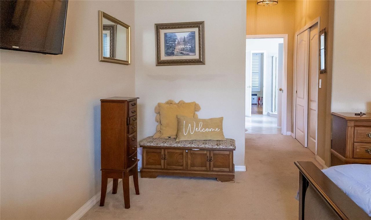 307 Carriage Oak Pl, Seffner, FL 33584 Photo