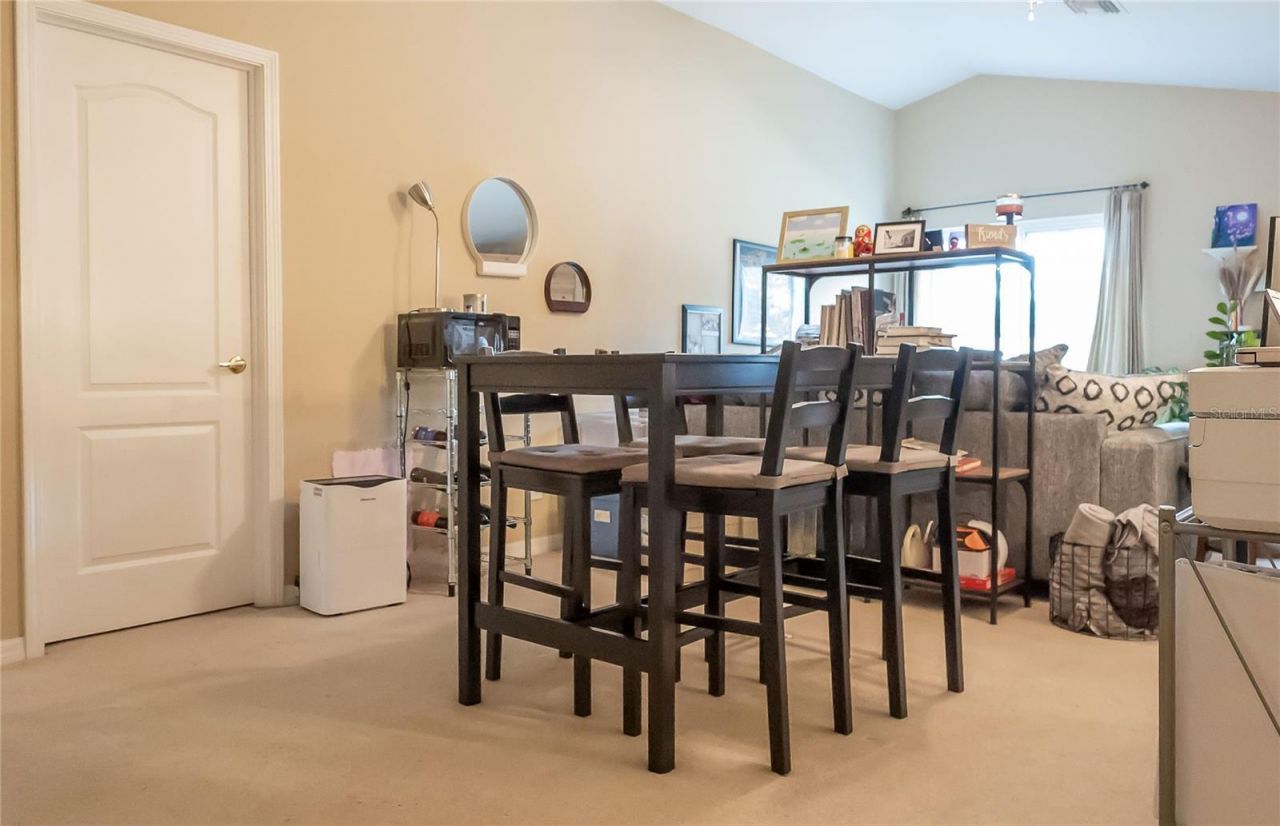 307 Carriage Oak Pl, Seffner, FL 33584 Photo