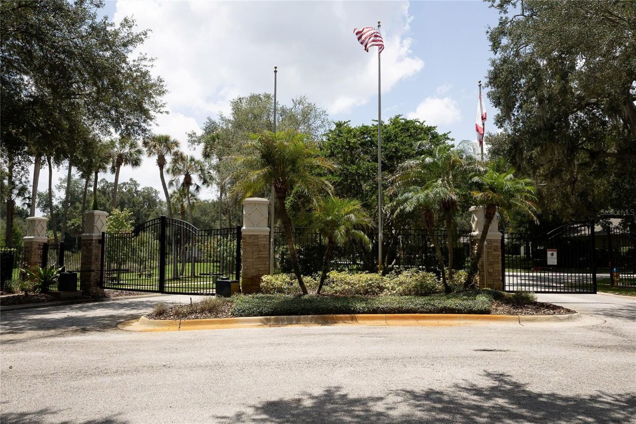 307 Carriage Oak Pl, Seffner, FL 33584 Photo