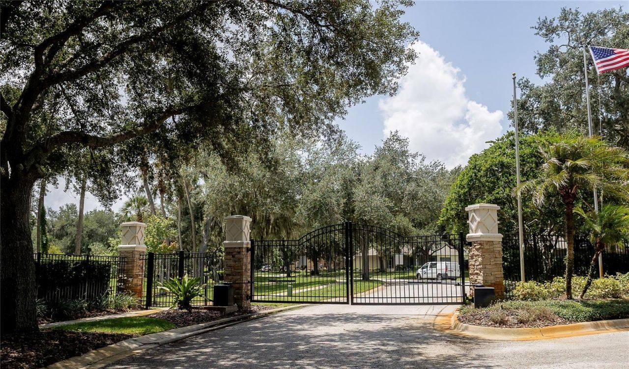 307 Carriage Oak Pl, Seffner, FL 33584 Photo