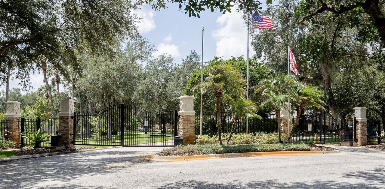 307 Carriage Oak Pl, Seffner, FL 33584 Photo