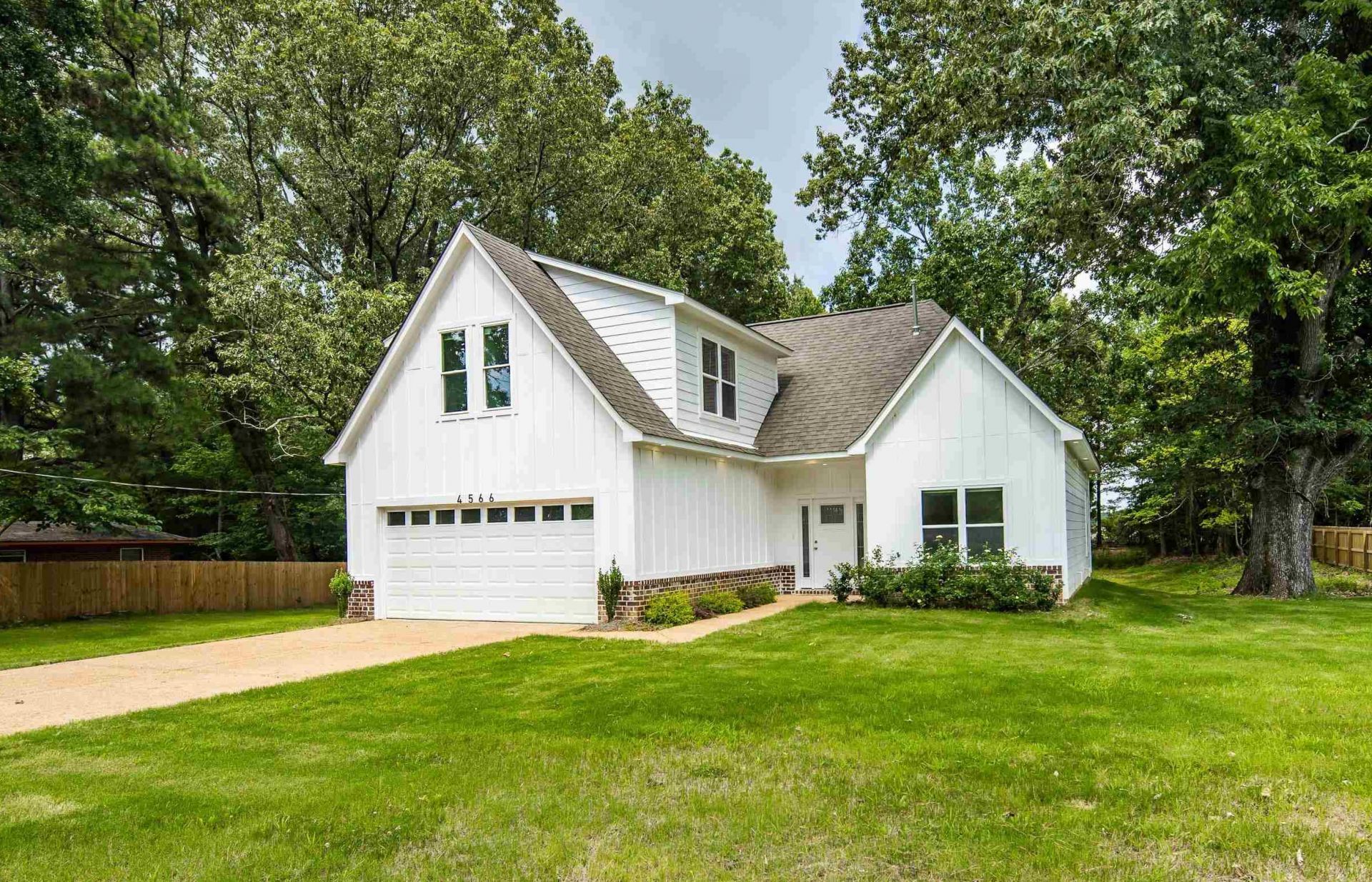 4566 E INDEPENDENT RD Bartlett, TN 38002