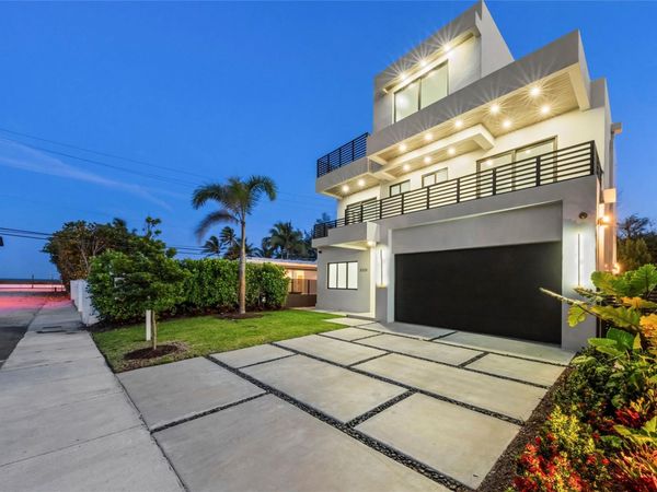 3320 NE 17TH Street, Fort Lauderdale, FL 33305