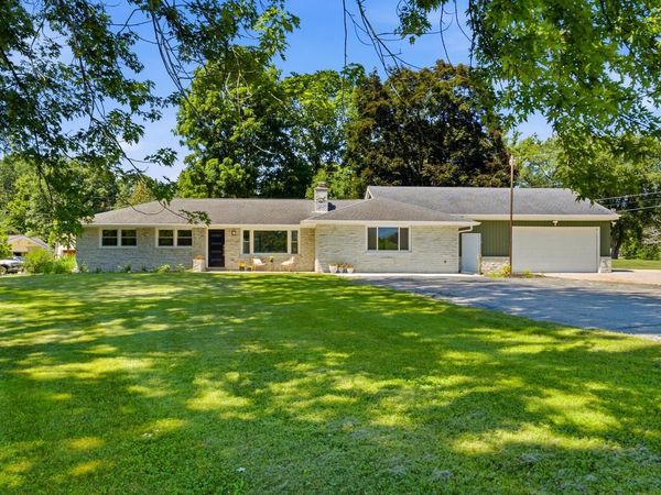 W224N8095 Susan PLACE, Lisbon, WI 53089