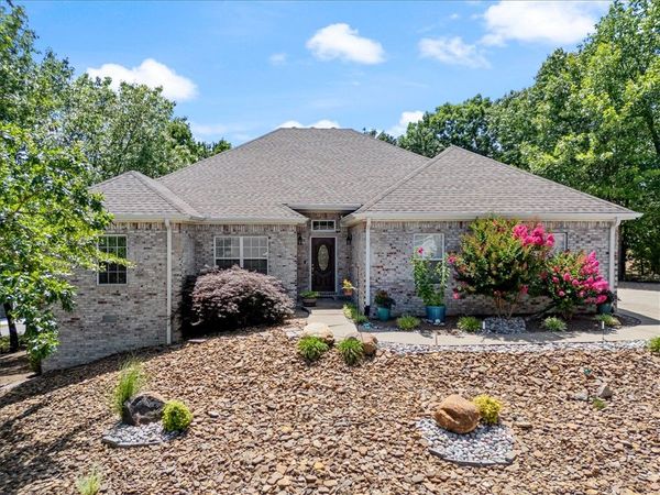 18 Allison Drive , Bella Vista, AR 72715