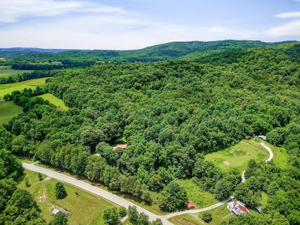 9249 Monterey Highway, Sparta, TN 38583