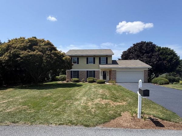 3170 Marian Drive, Manheim, PA 17545
