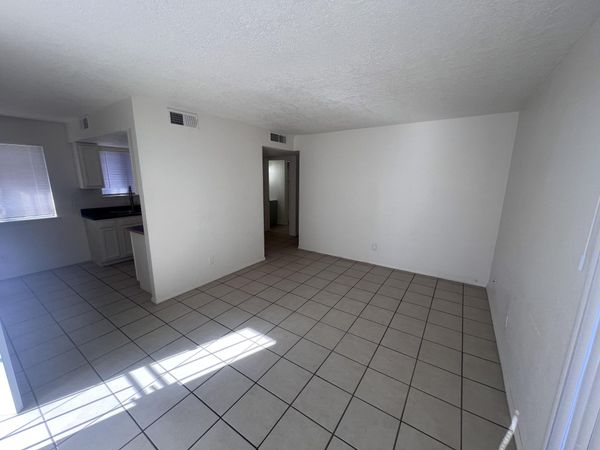 1005 Dickerson Drive SE, Unit A, Albuquerque, NM 87106
