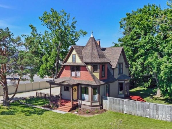 3904 S Indiana Avenue, Caldwell, ID 83605