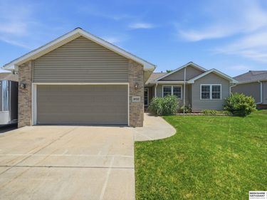 10522 Northloch Lane, Waverly, NE 68462