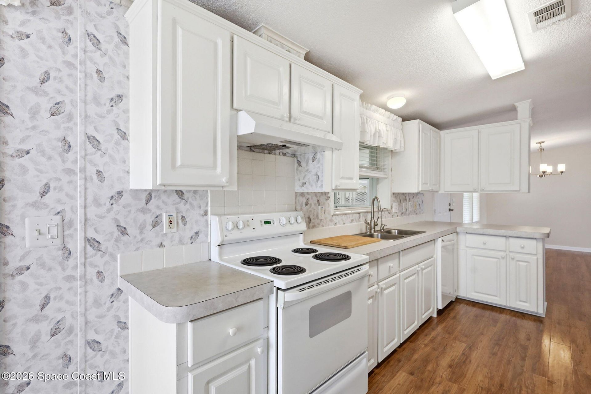 5374 Hammerstone Court , Unit M11, Micco, FL 32976 Photo