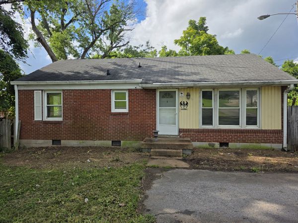 2122 Elm Hill Pike , Nashville, TN 37210